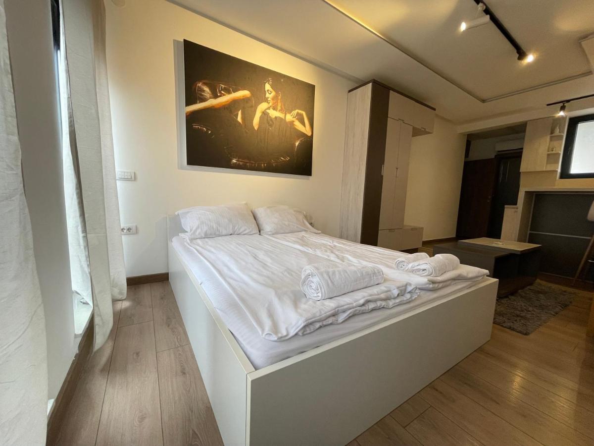 Empire Queen Apartments Belgrade Luaran gambar