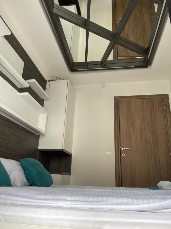 Empire Queen Apartments Belgrade Luaran gambar