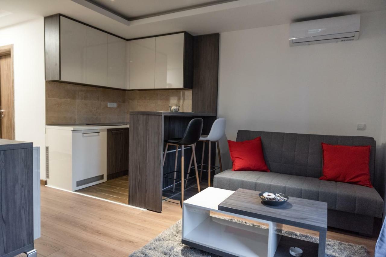 Empire Queen Apartments Belgrade Luaran gambar