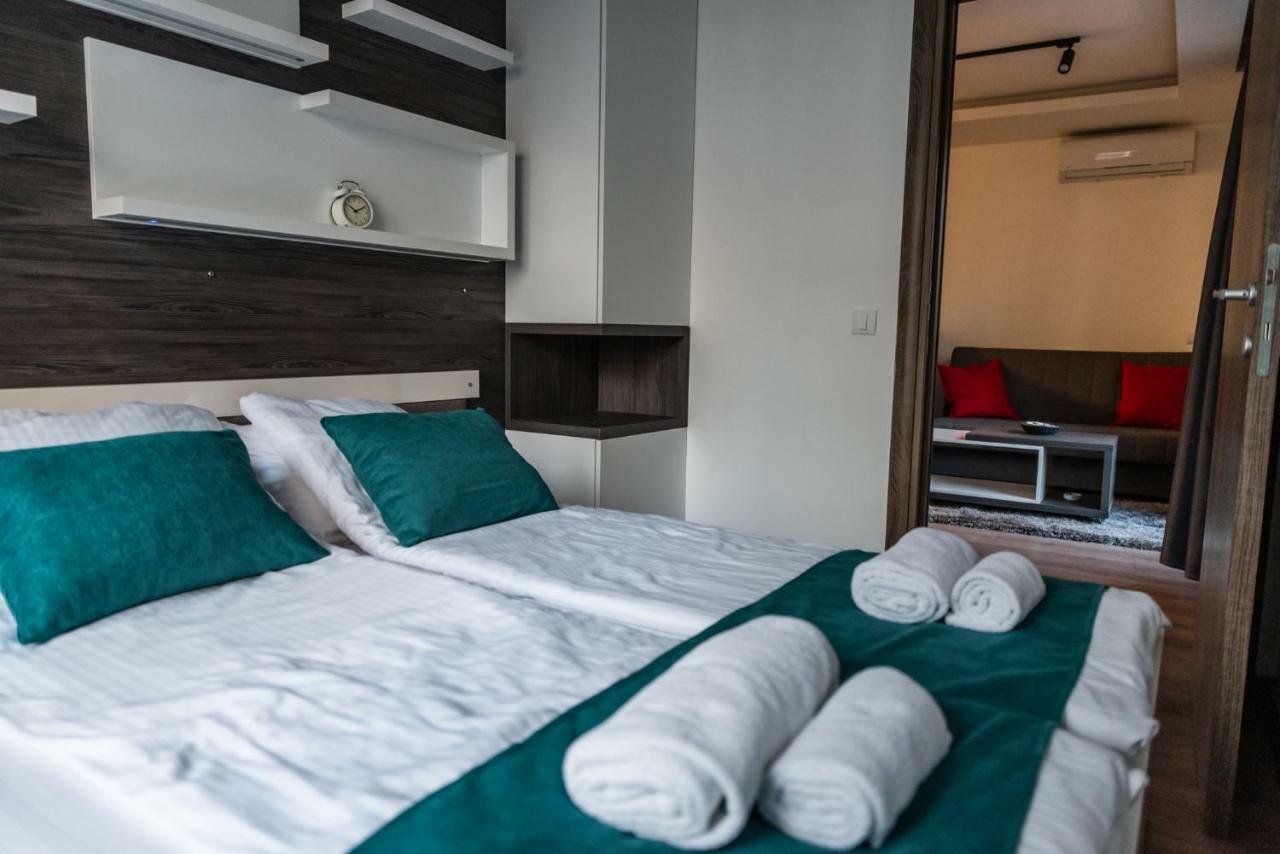 Empire Queen Apartments Belgrade Luaran gambar